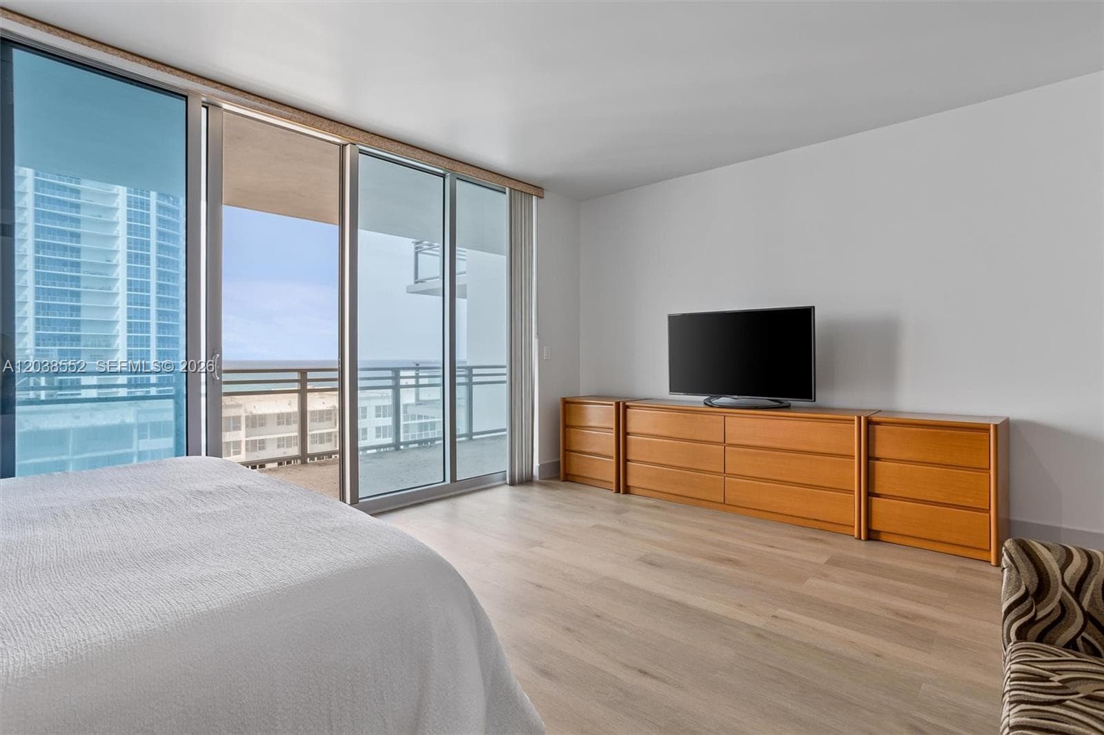 3535 S Ocean Dr 1703 photo 14