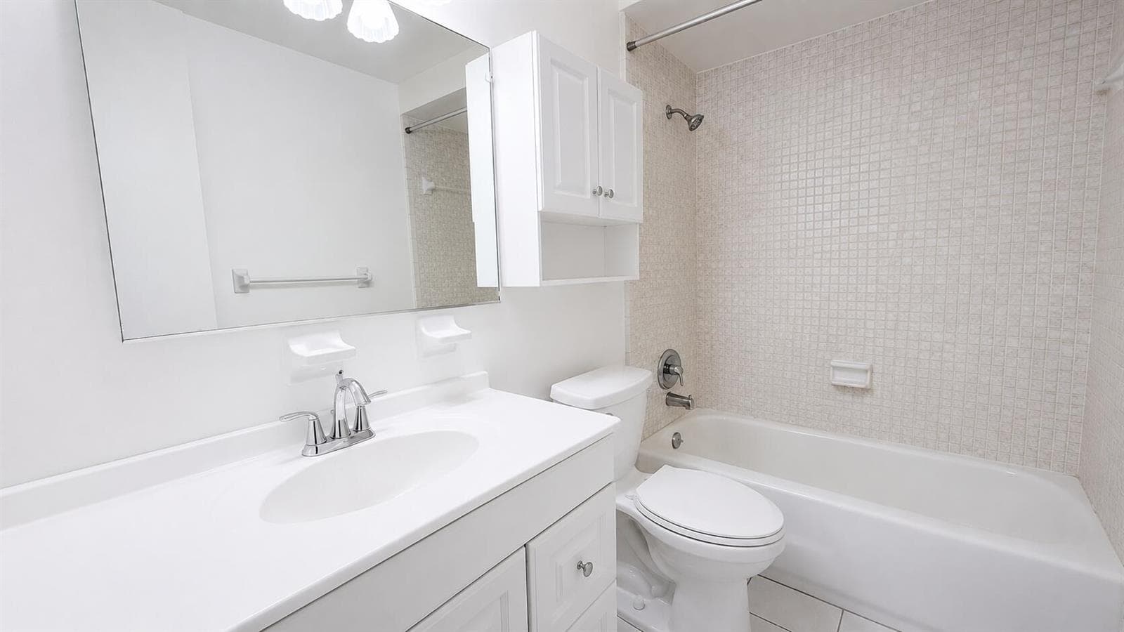 620 NE 19th Avenue N photo 9
