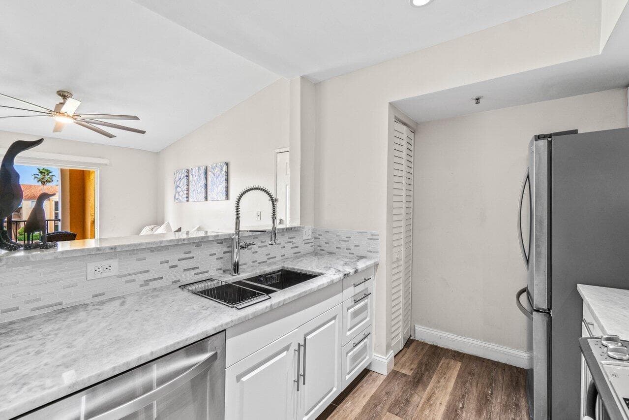 157 Yacht Club Way photo 12