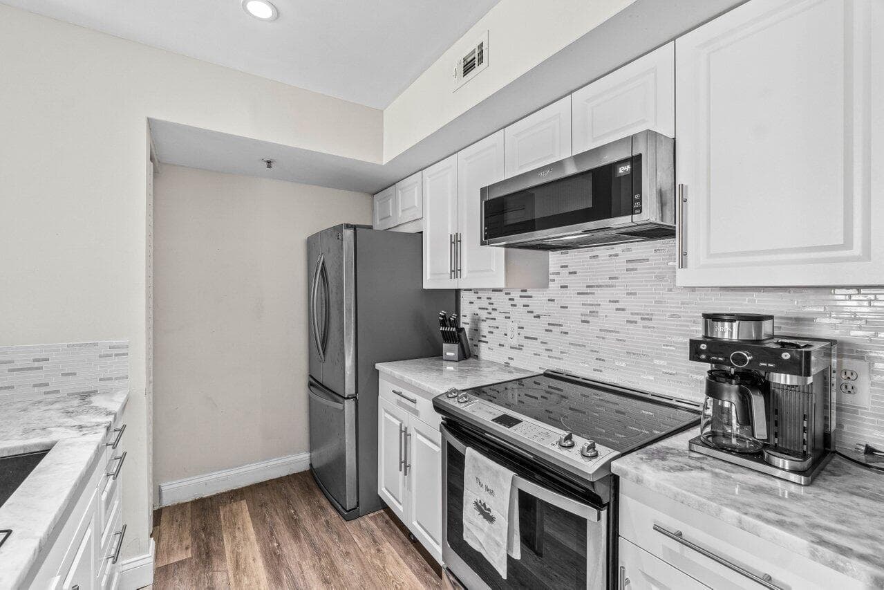 157 Yacht Club Way photo 11