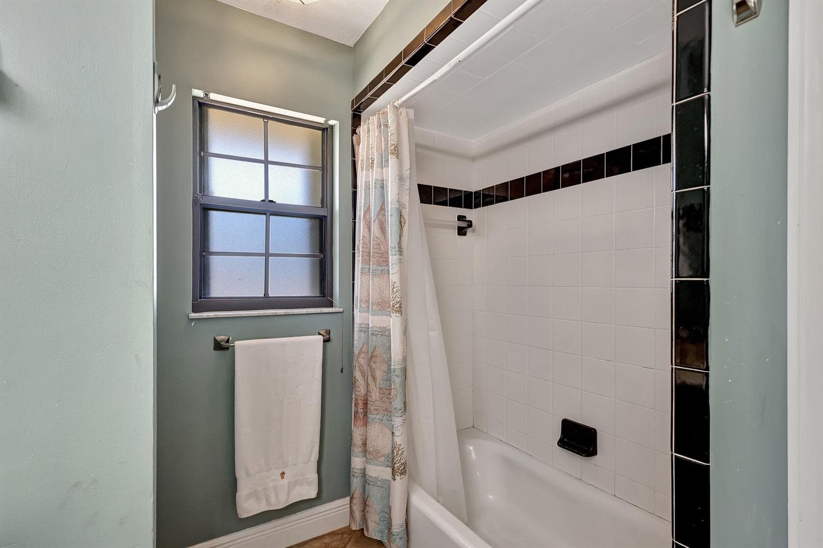137 Queens Road photo 23