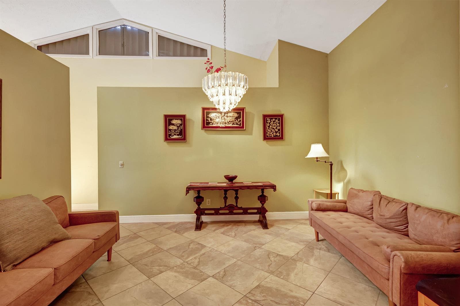 137 Queens Road photo 5