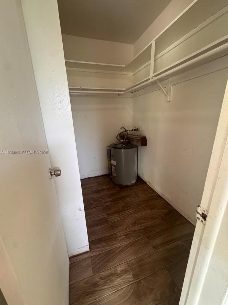 1860 Venice Park Dr 208 photo 13