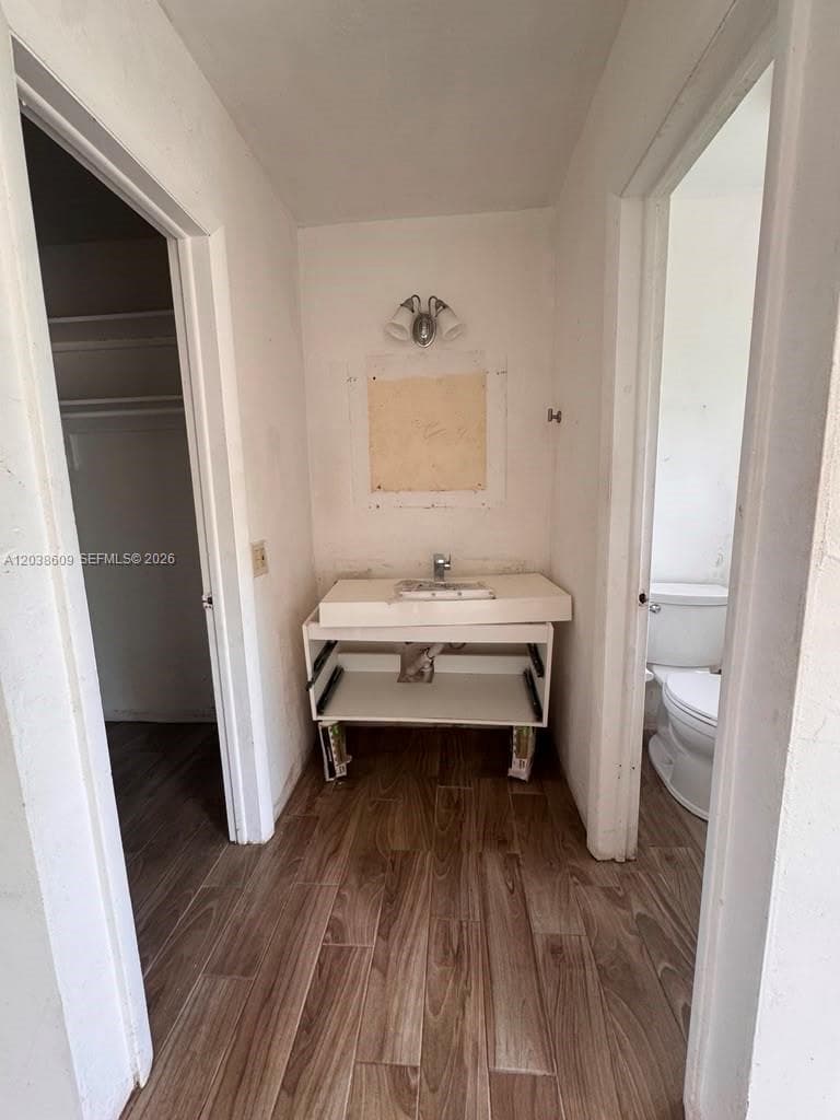 1860 Venice Park Dr 208 photo 12
