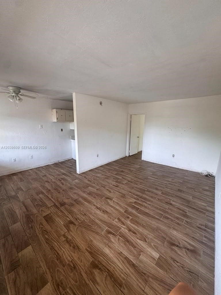 1860 Venice Park Dr 208 photo 7