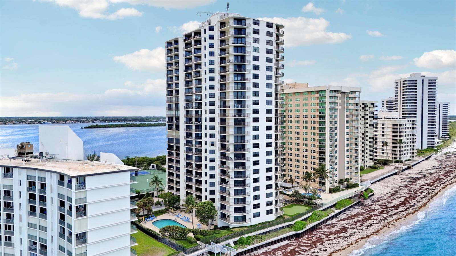 5420 N Ocean 204 photo 16