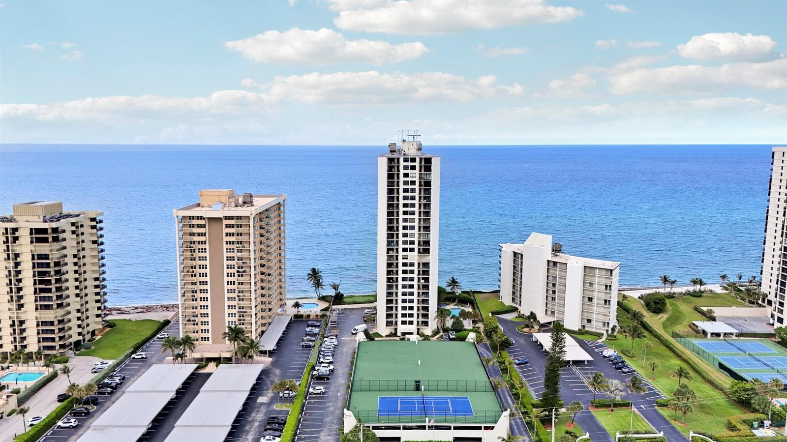 5420 N Ocean Drive 204 photo 3