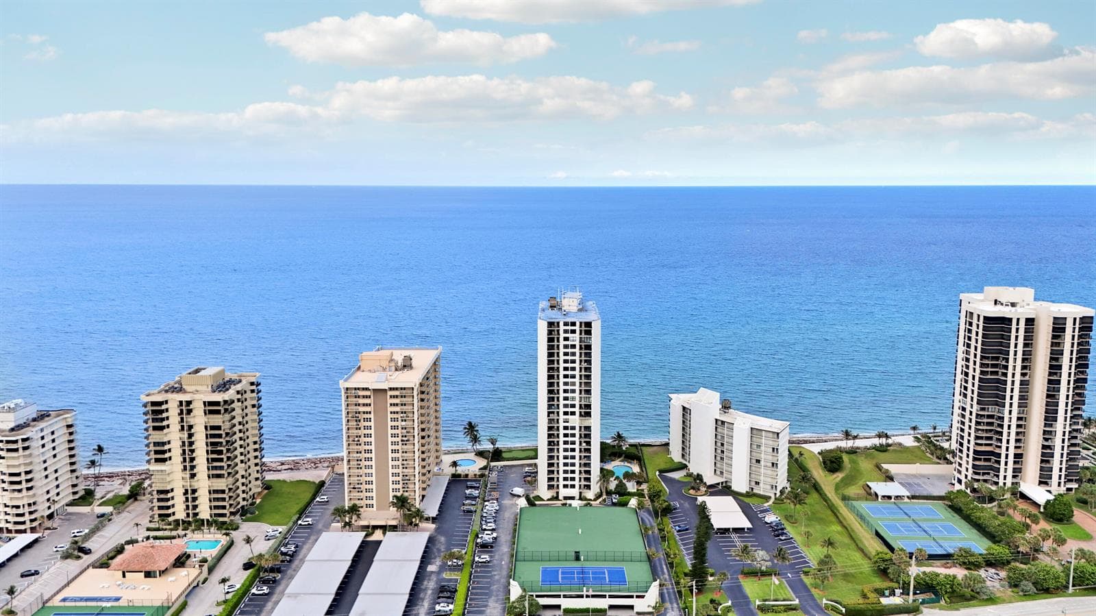 5420 N Ocean 204 photo 4