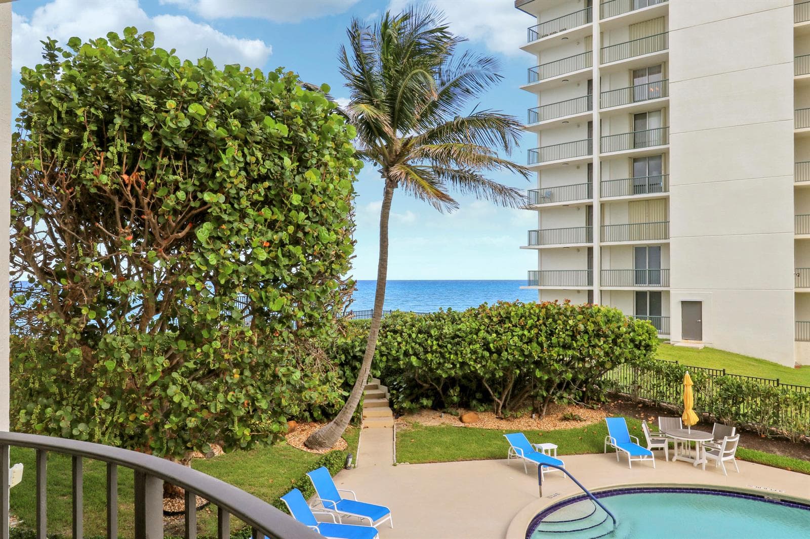 5420 N Ocean 204 photo 21