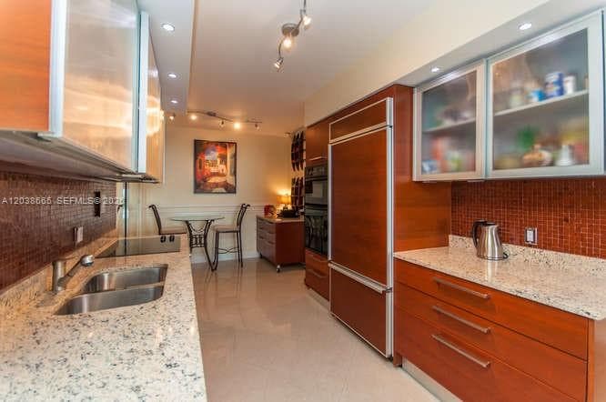 1800 S Ocean Dr 3103 photo 14