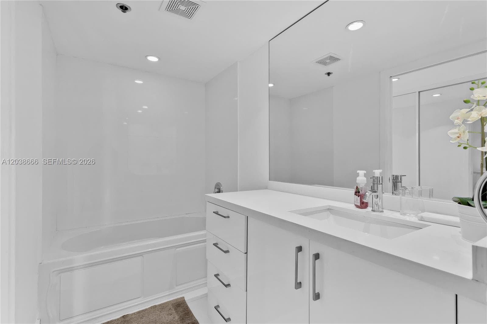 251 Crandon Blvd 322 photo 17