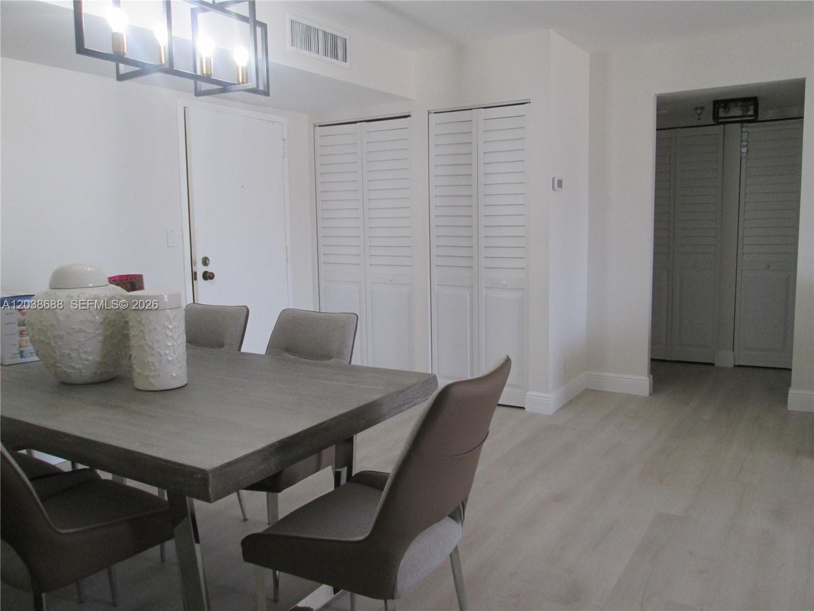 290 174th St 1812 photo 16
