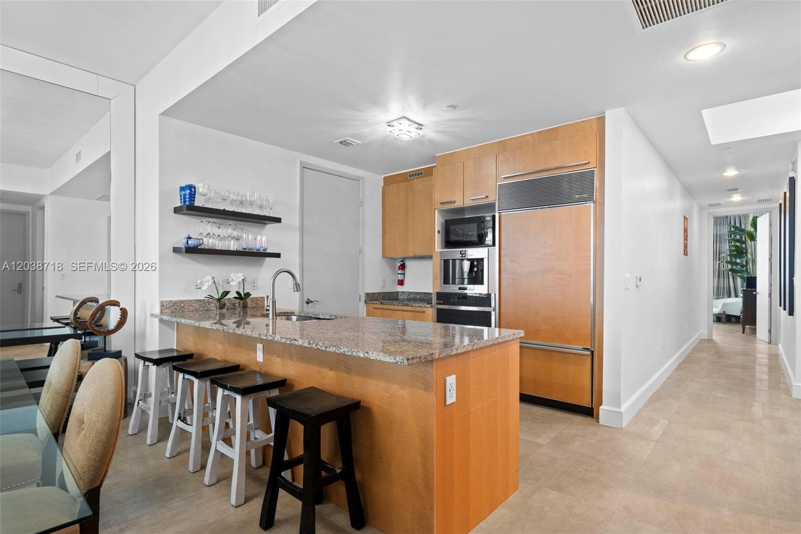 15901 Collins Ave 1502 photo 4