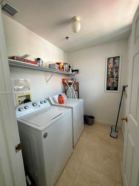 3125 NE 184th St 1305 photo 13