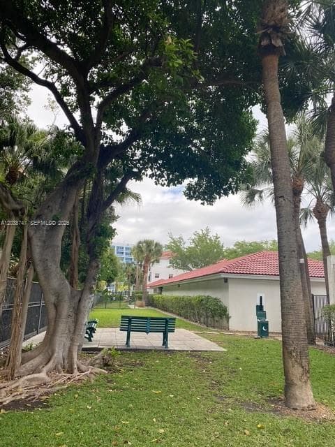 3125 NE 184th St 1305 photo 16