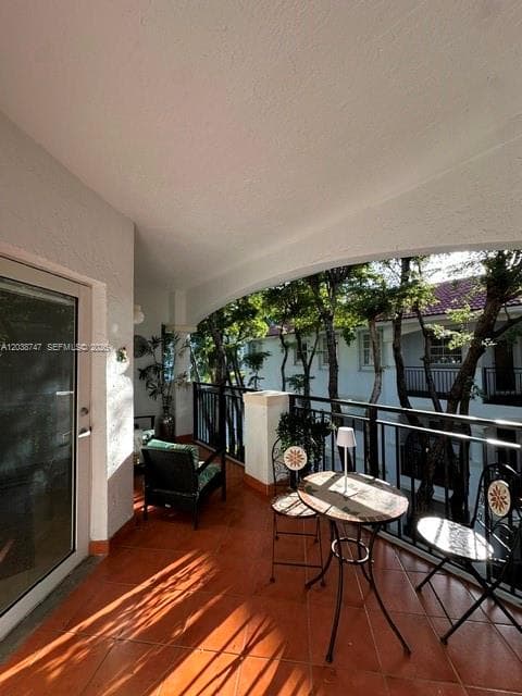 3125 NE 184th St 1305 photo 10