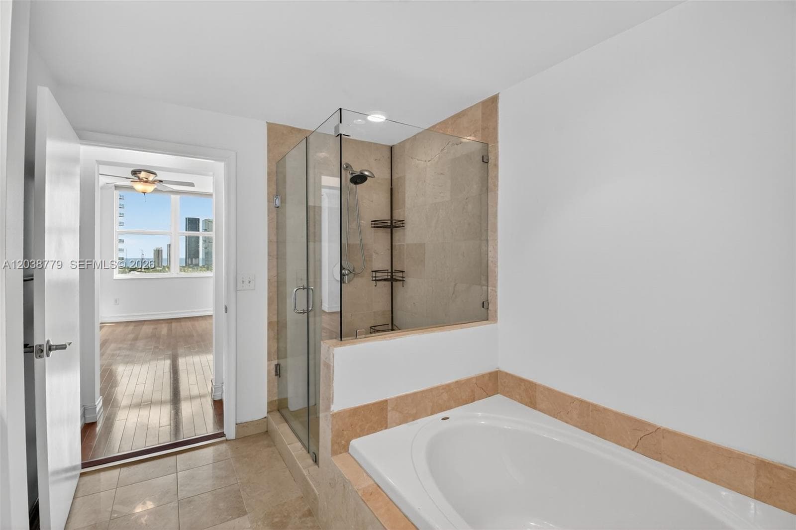 3330 NE 190th St 1611 photo 23