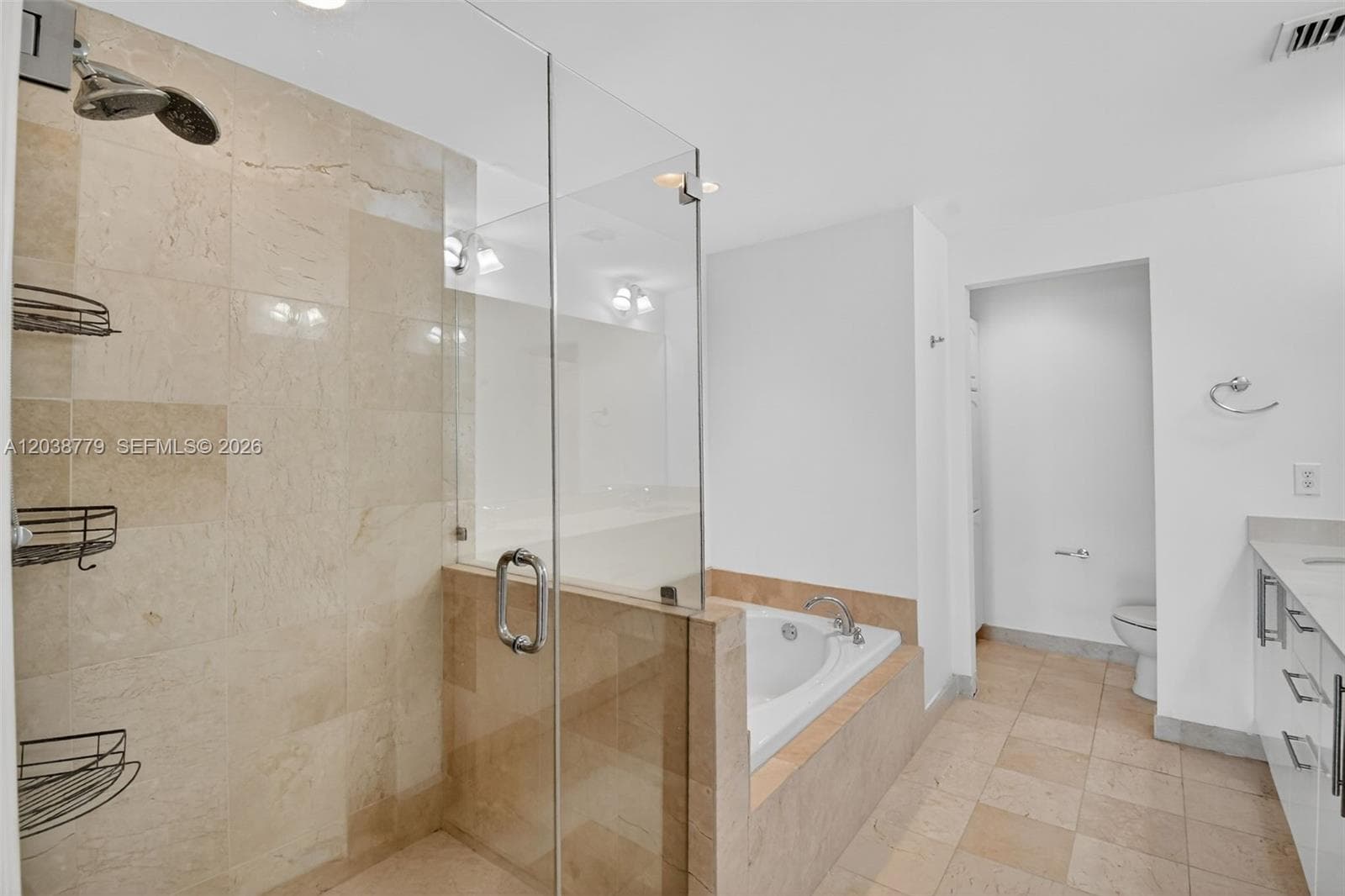 3330 NE 190th St 1611 photo 22