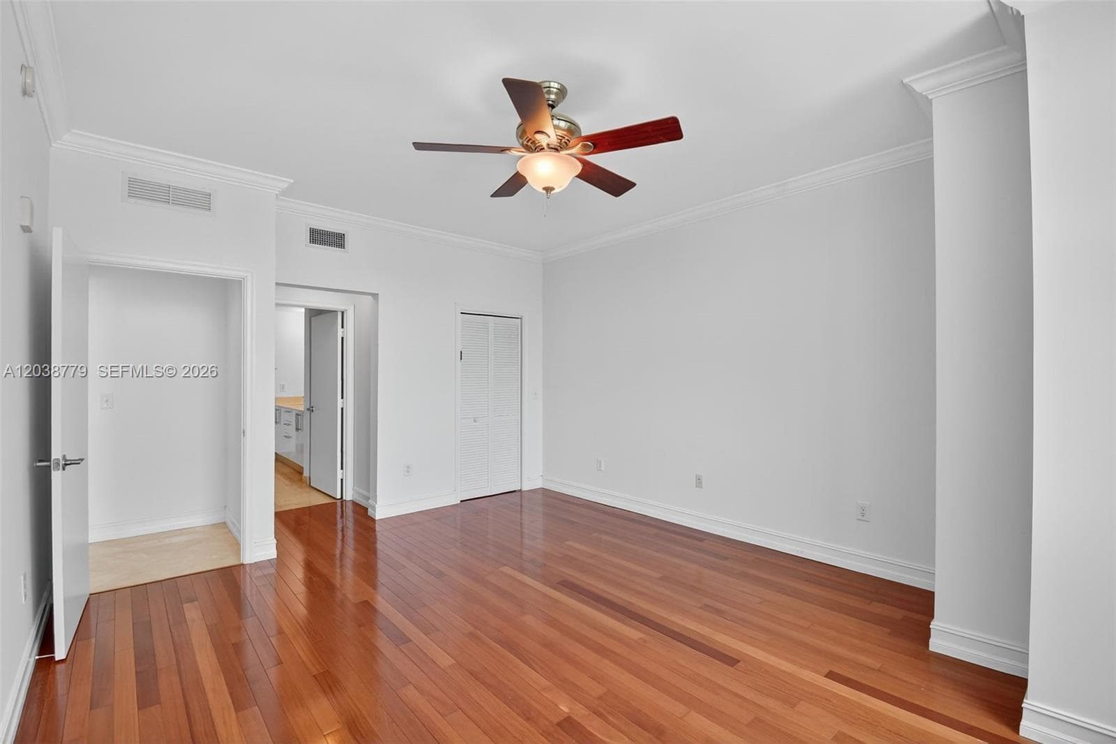 3330 NE 190th St 1611 photo 18