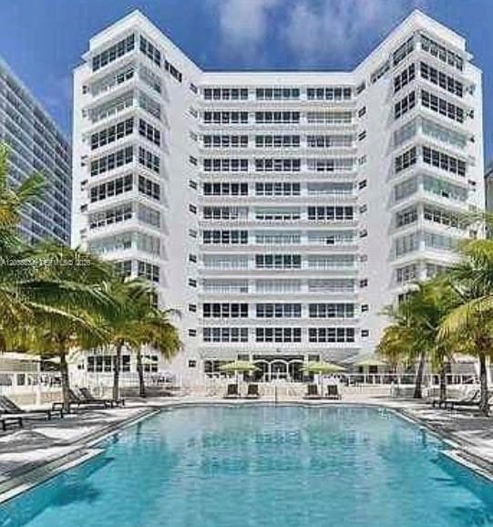 4925 Collins Ave 2c photo 1
