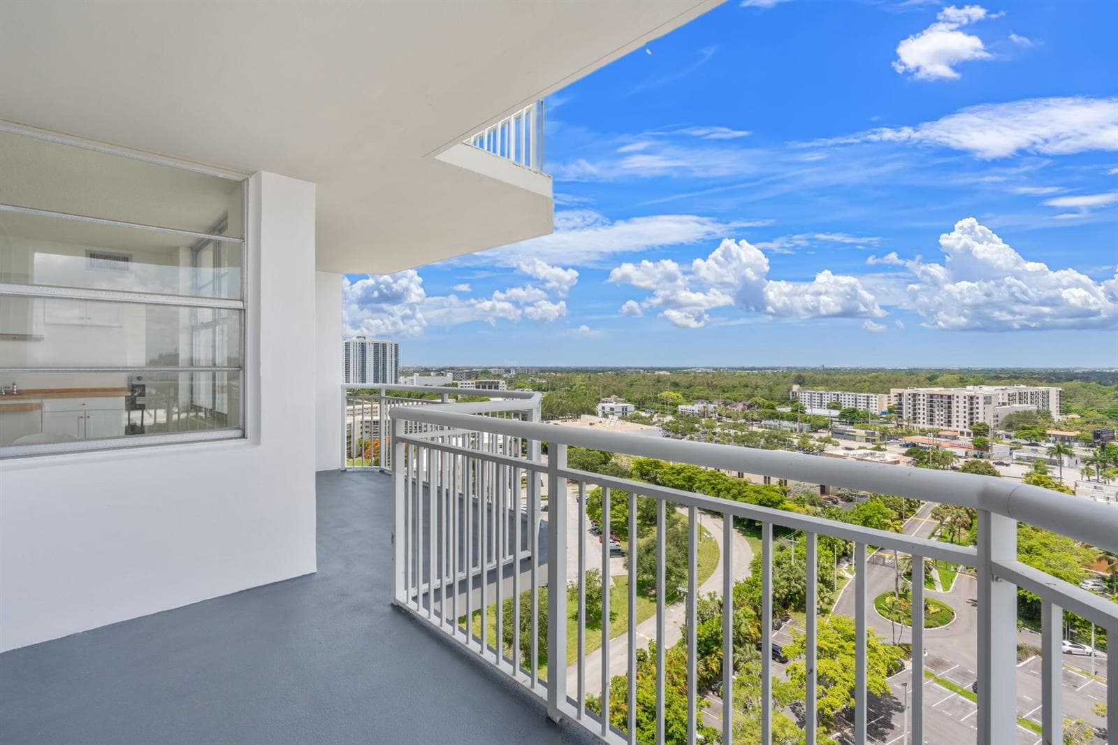 18011 Biscayne Boulevard 1704-1 photo 24