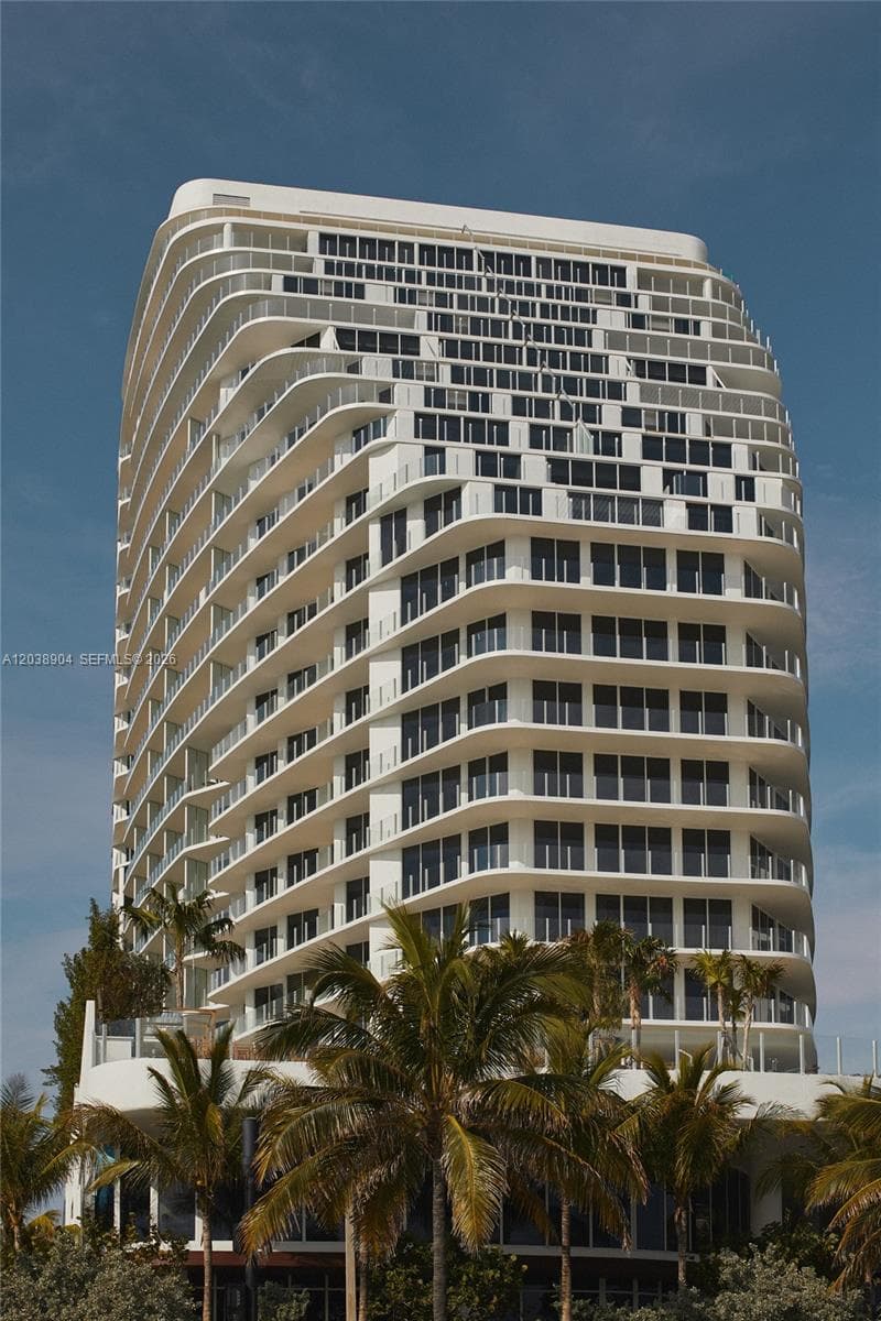 525 N Fort Lauderdale Beach Blvd 1409 photo 4