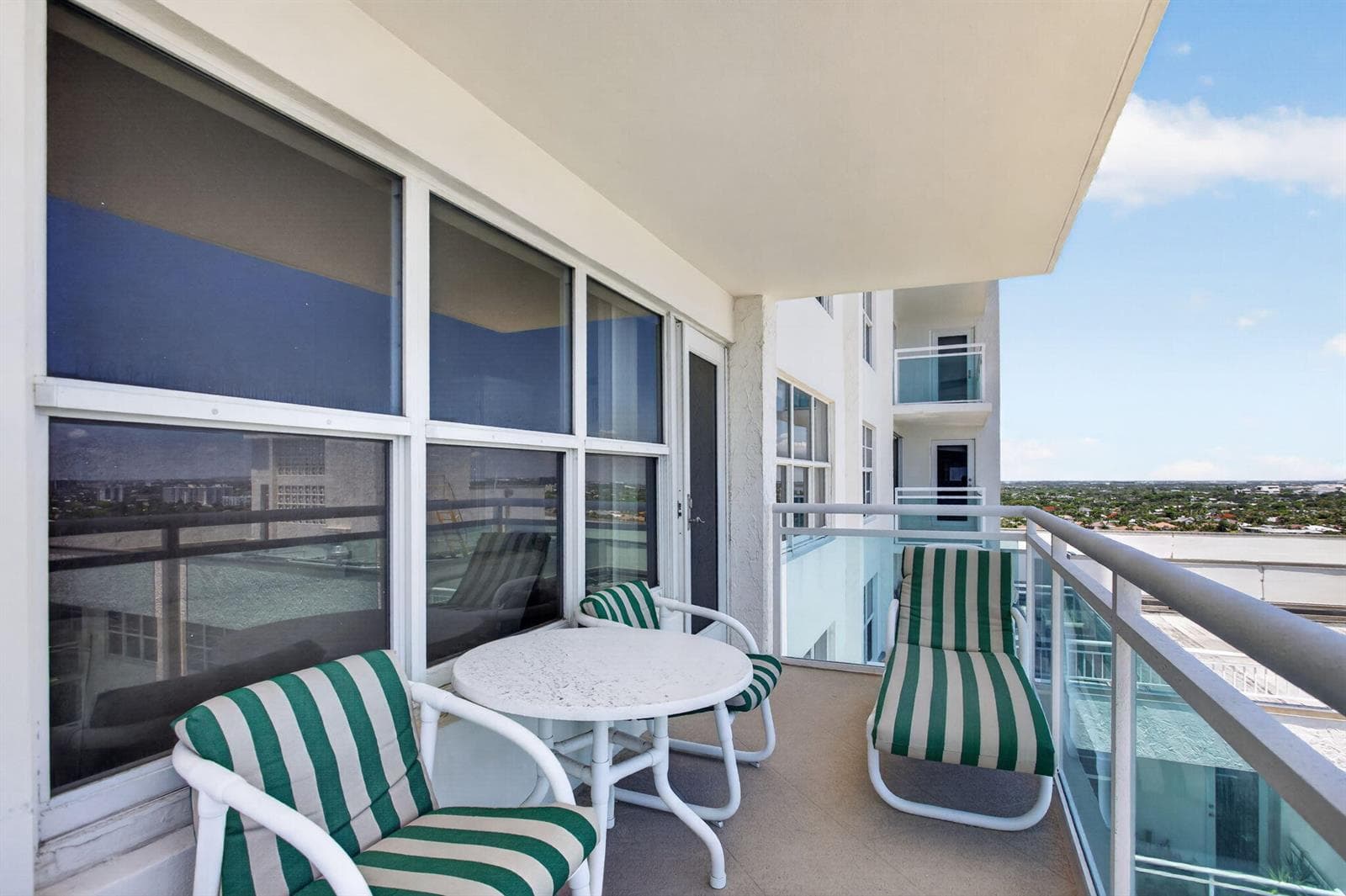 3900 Galt Ocean Drive 1814 photo 22