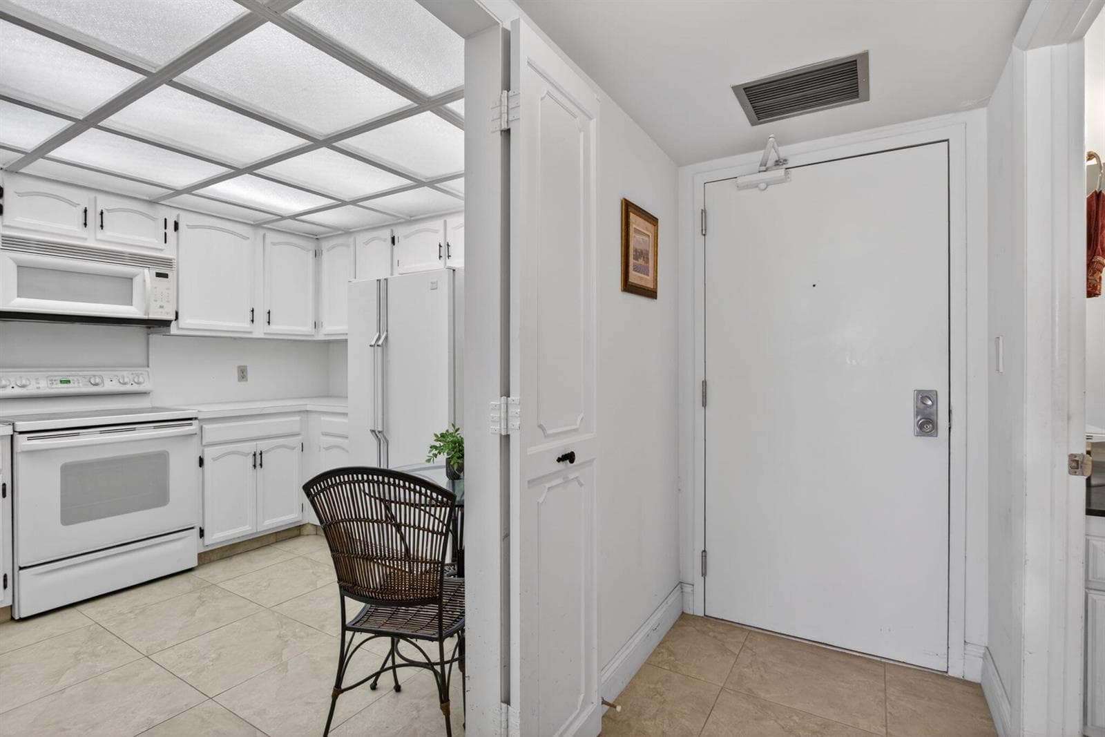 3900 Galt Ocean Drive 1814 photo 10