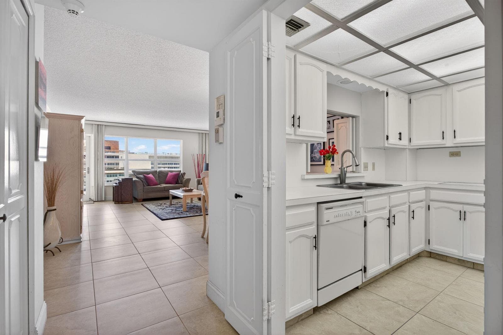 3900 Galt Ocean Drive 1814 photo 11