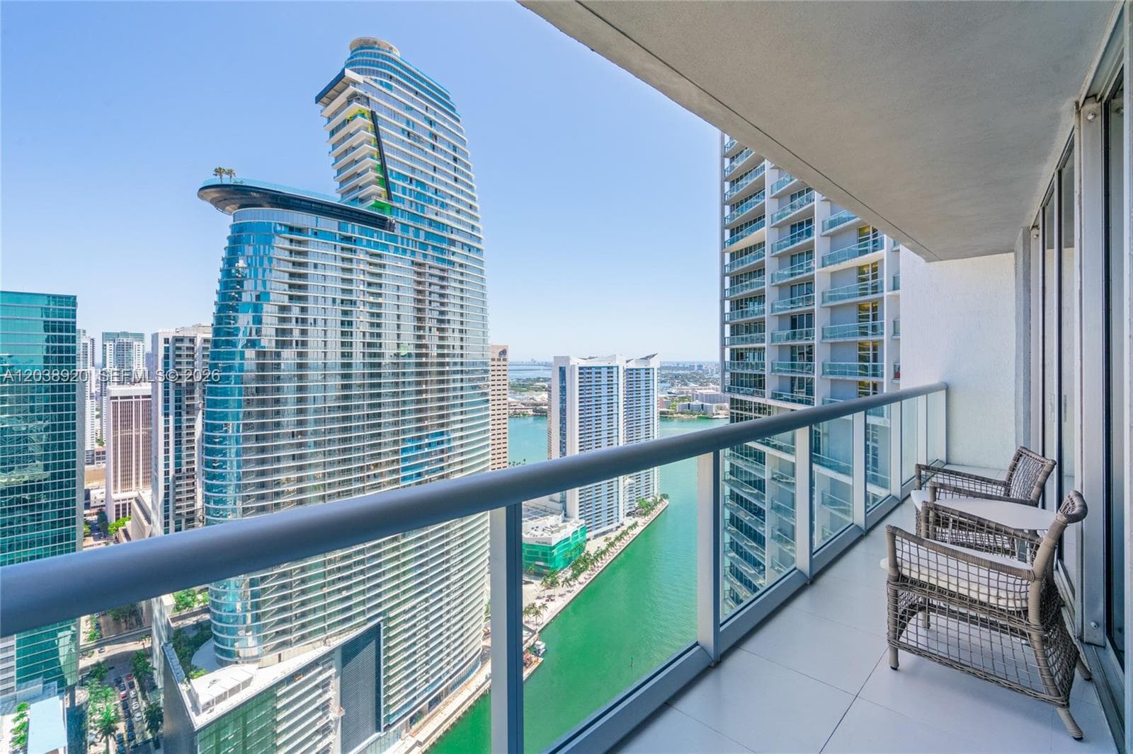 475 Brickell Ave 4315 photo 1