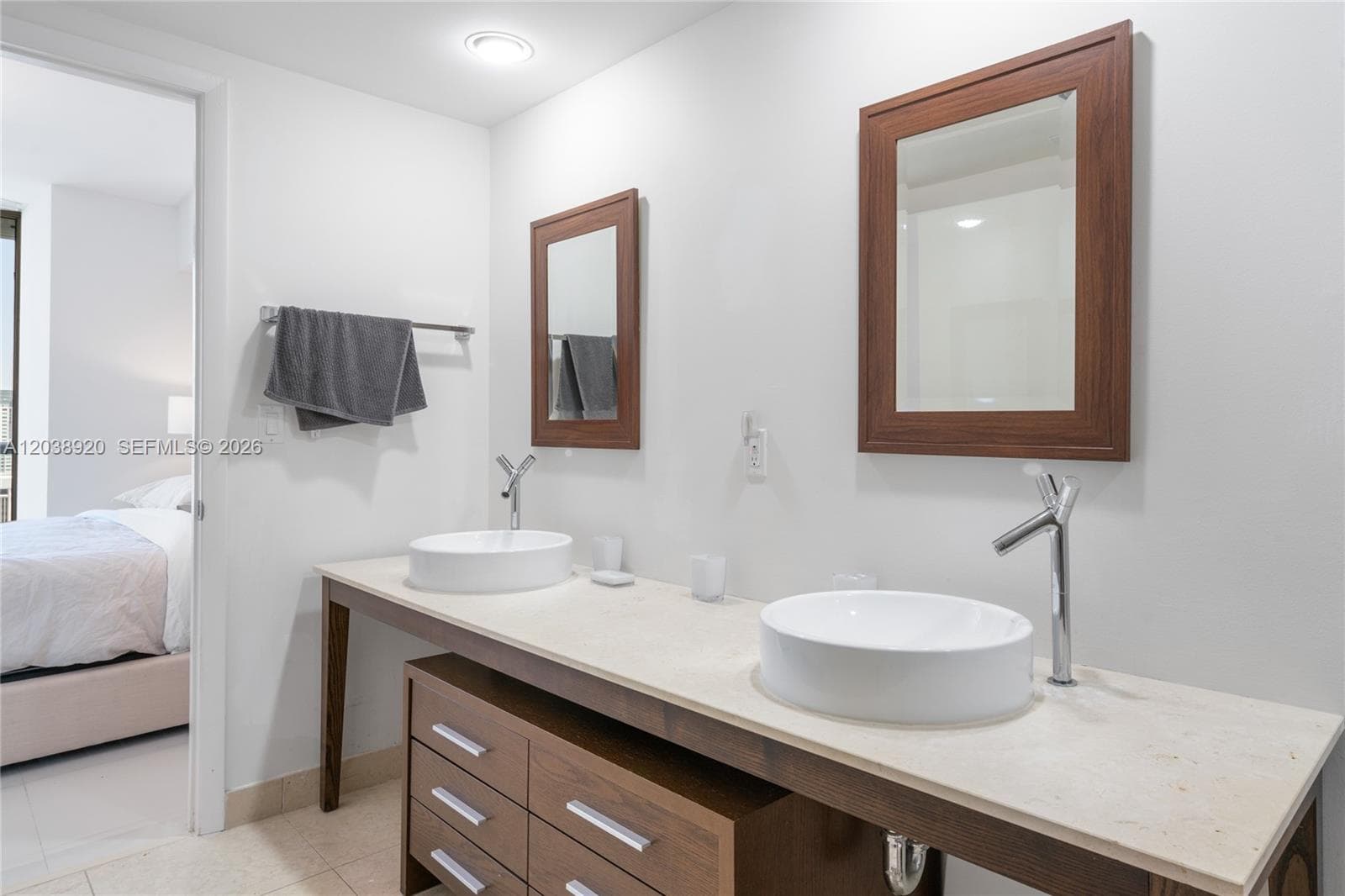475 Brickell Ave 4315 photo 15