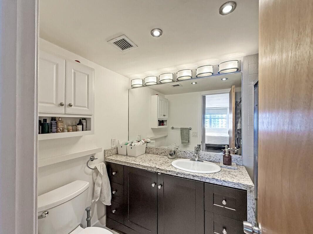 2801 NE 183rd Street 1212 photo 9