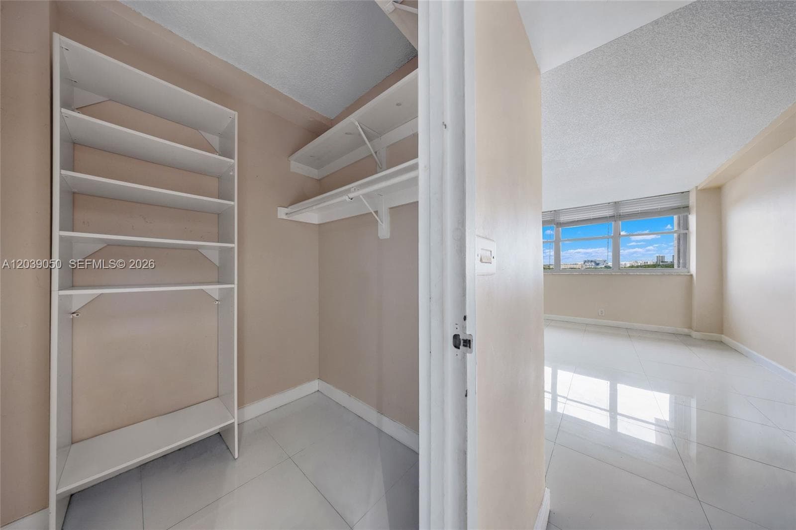 2450 NE 135th St 1006 photo 21