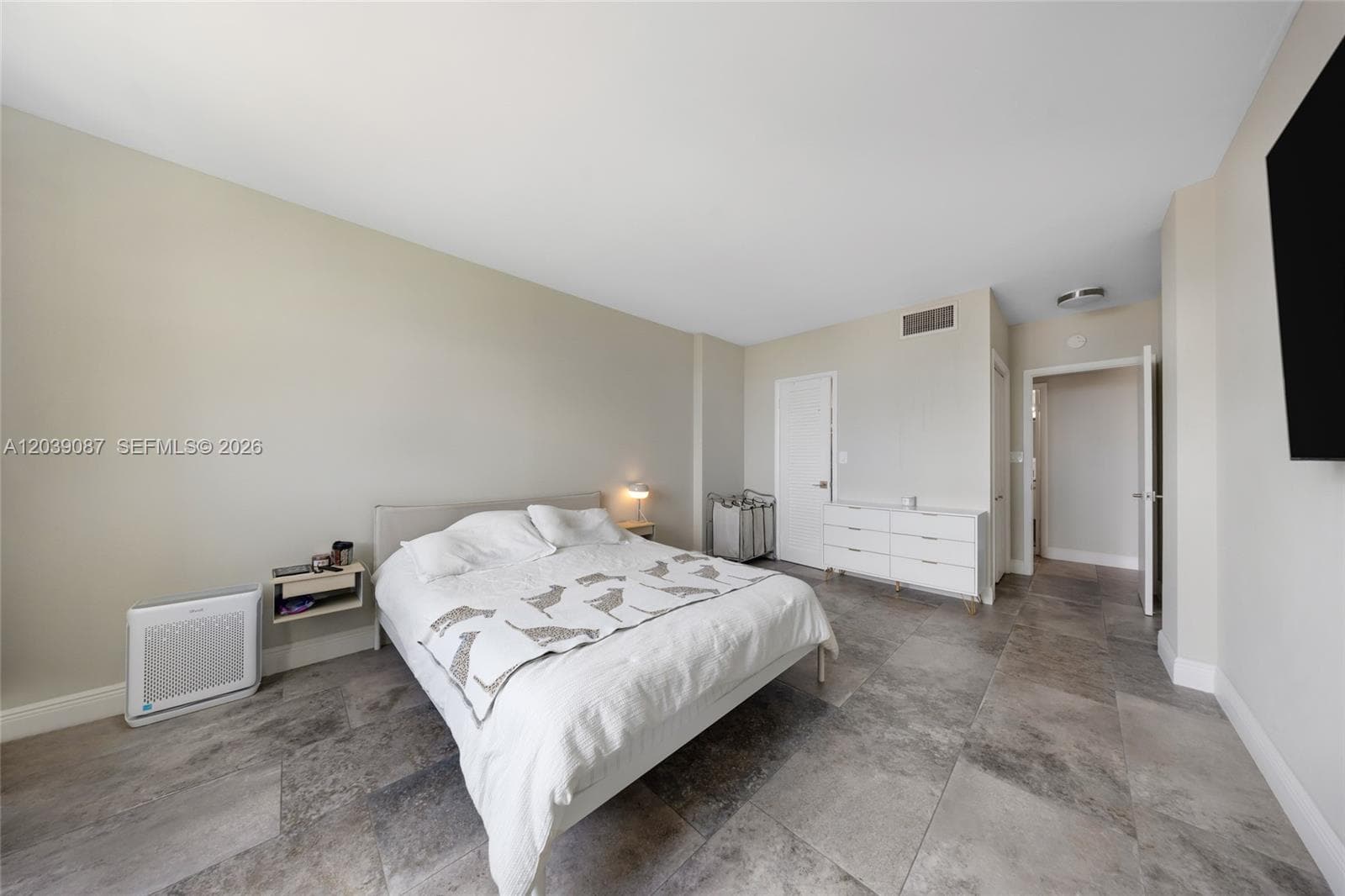 1455 N Treasure Dr 6N photo 20