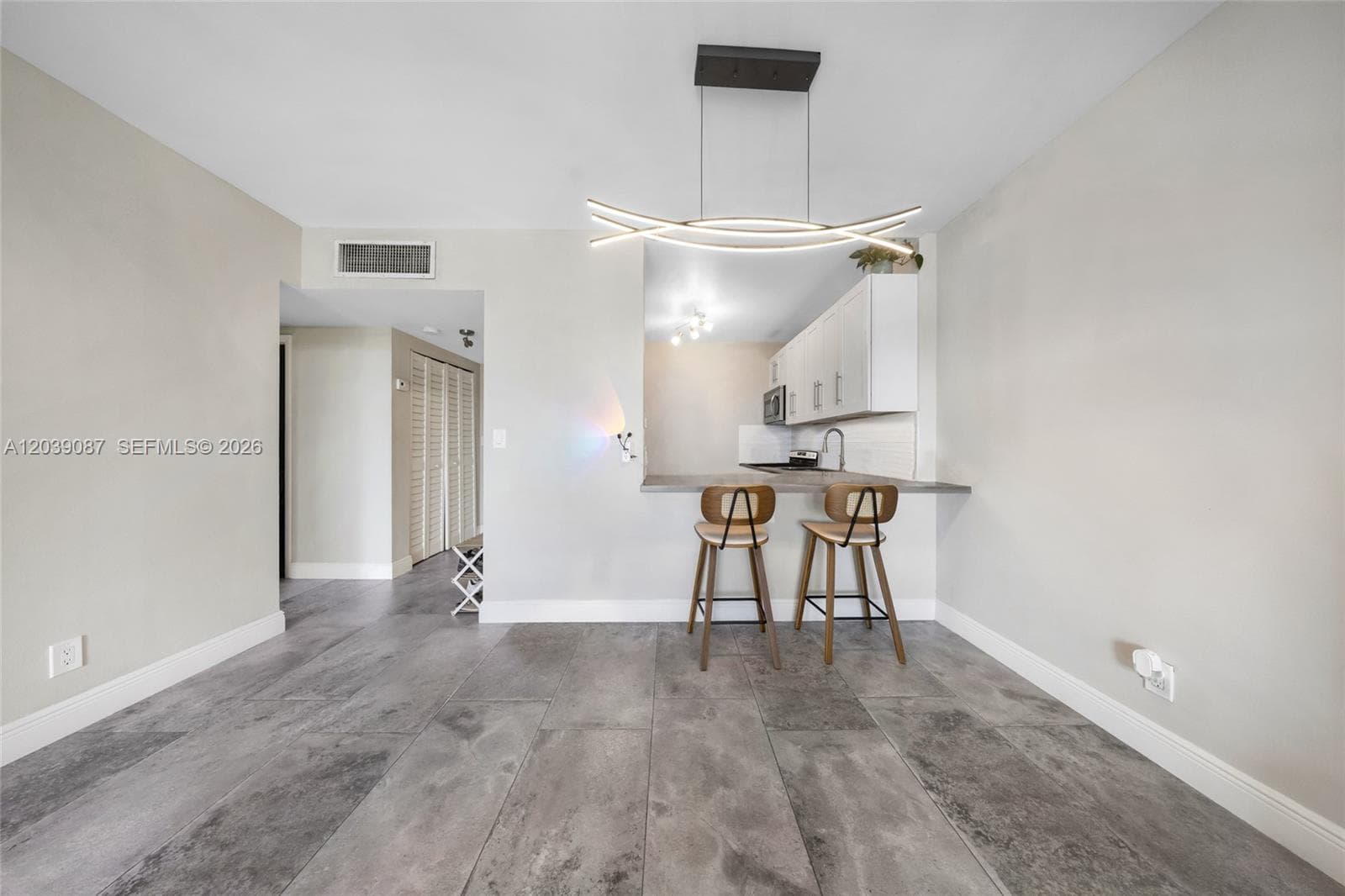 1455 N Treasure Dr 6N photo 15