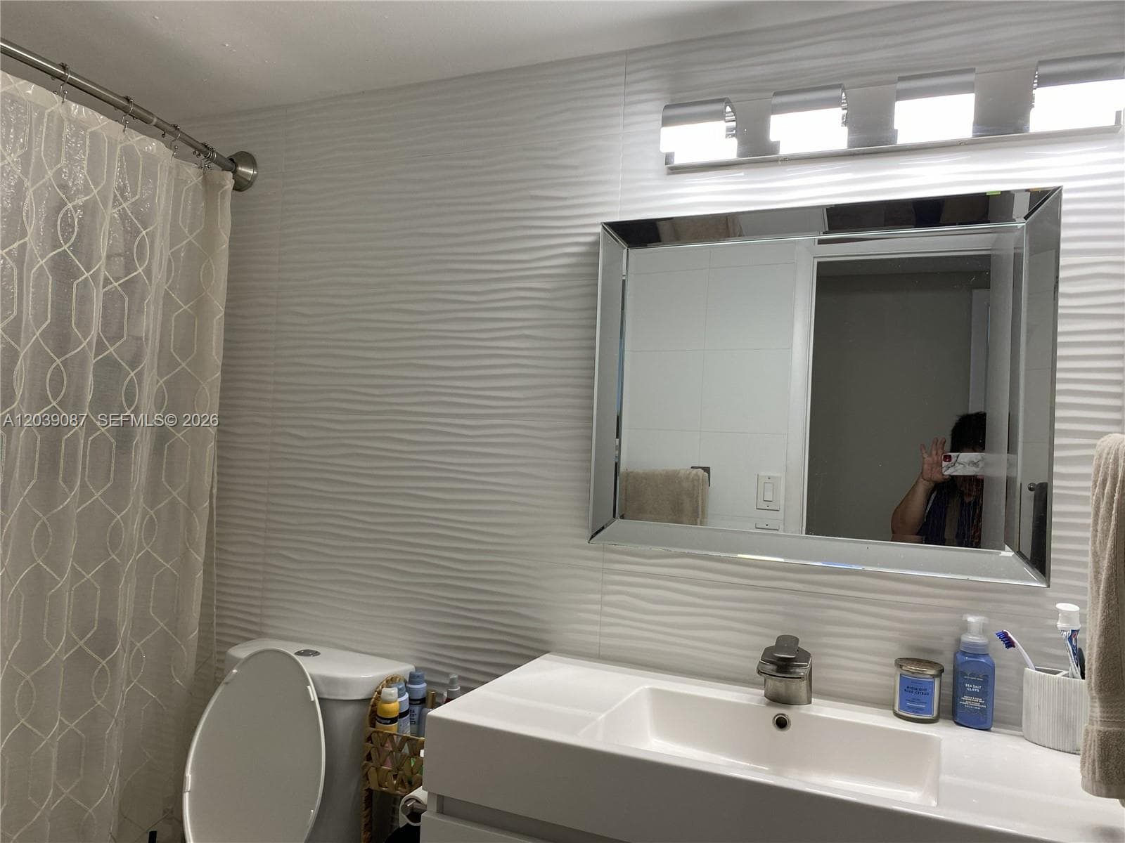 1455 N Treasure Dr 6N photo 25