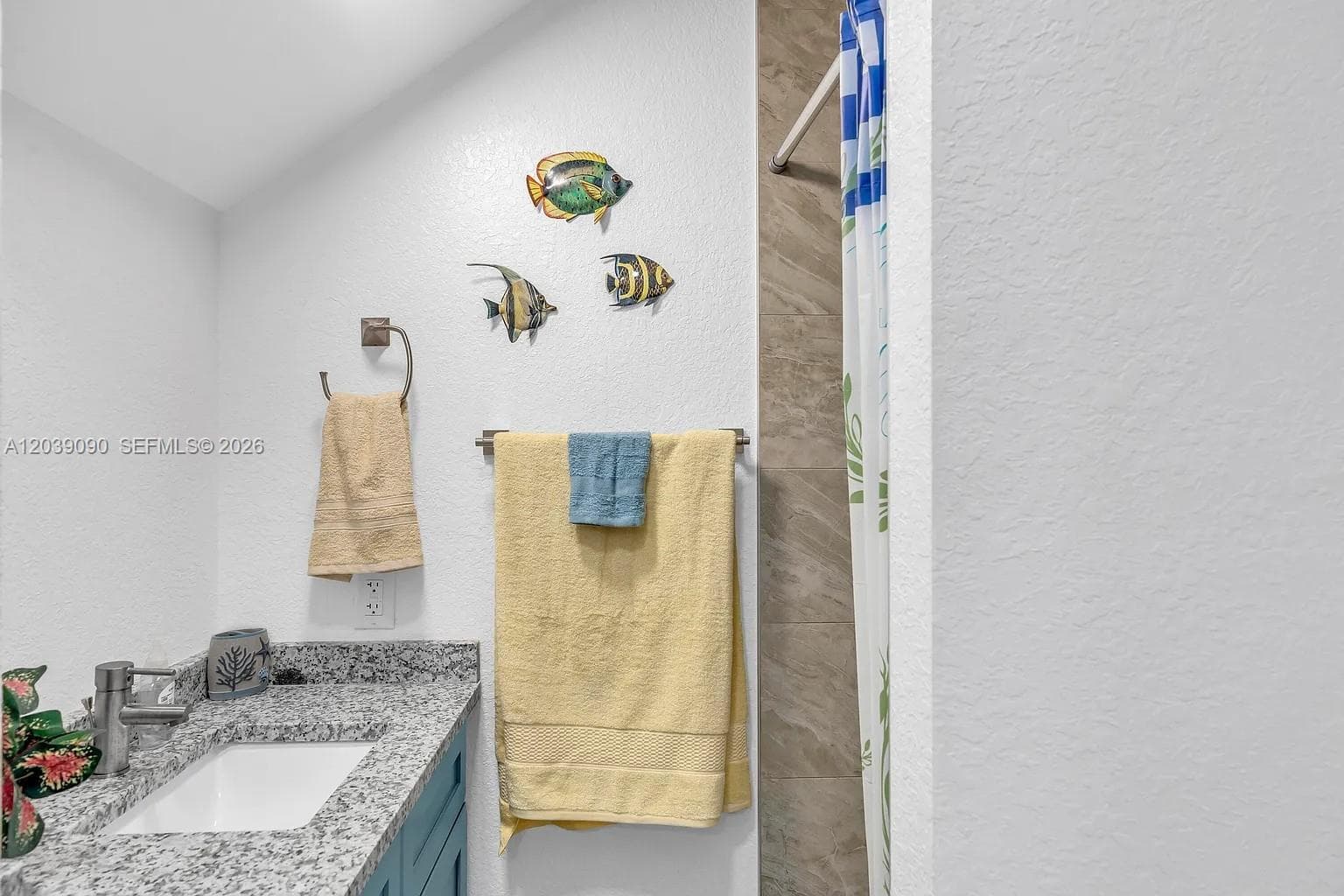 10877 Overseas Hwy 37 photo 8