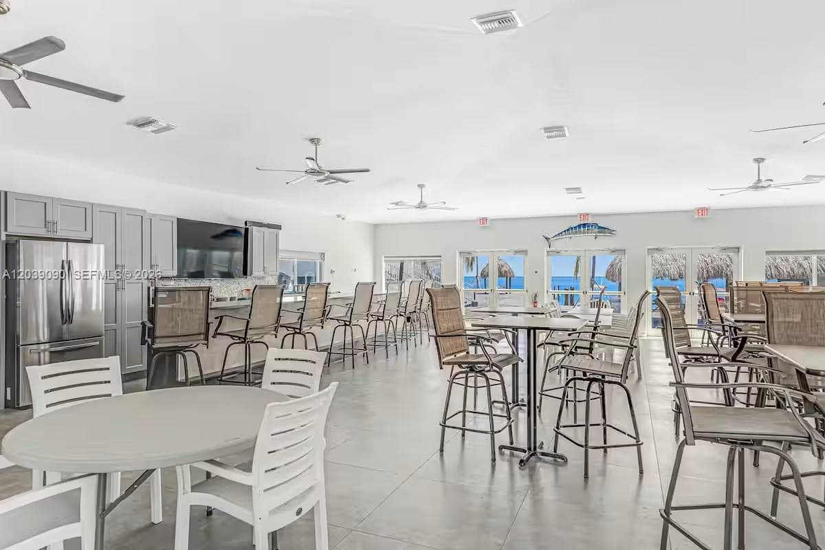 10877 Overseas Hwy 37 photo 21