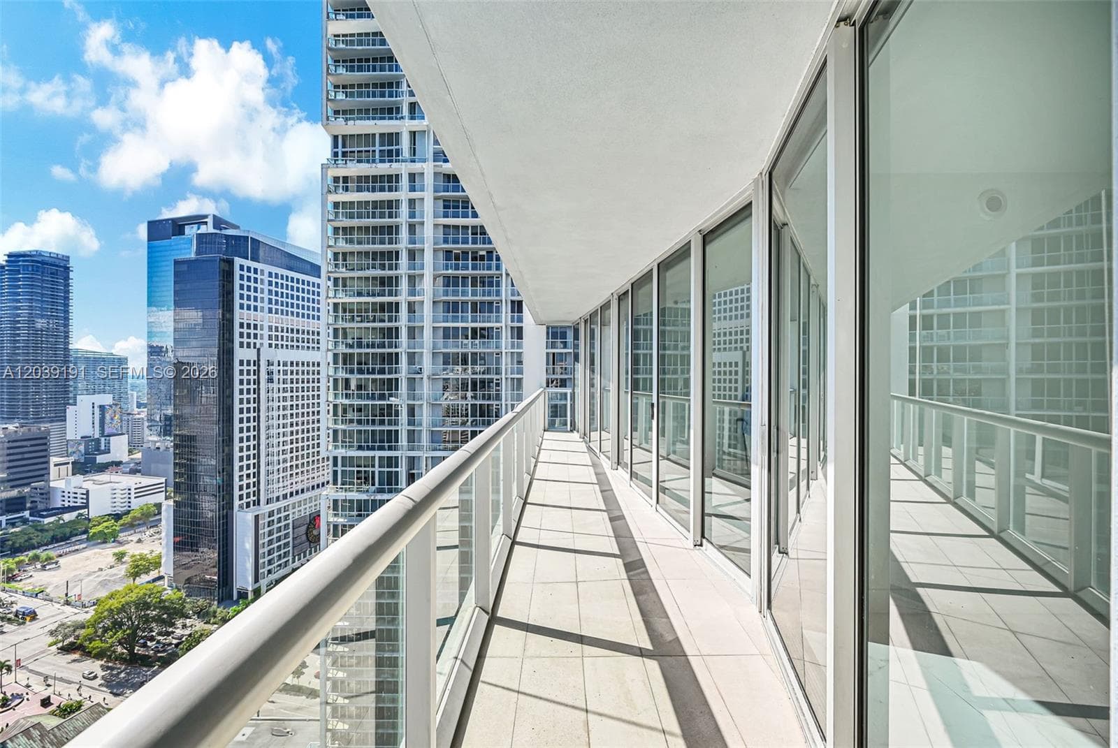 475 Brickell Ave 3113 photo 2