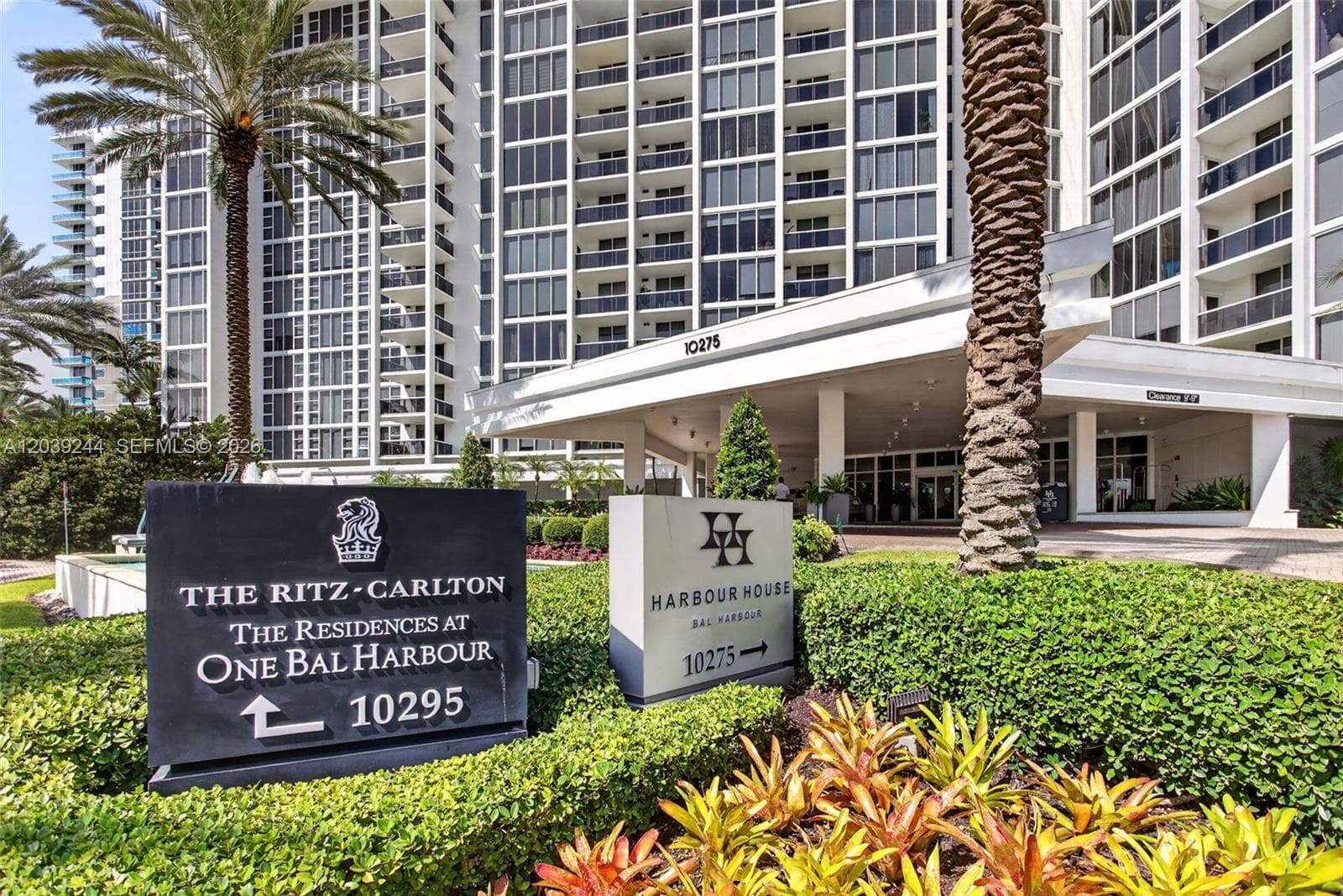 10275 Collins Ave 1521 photo 3