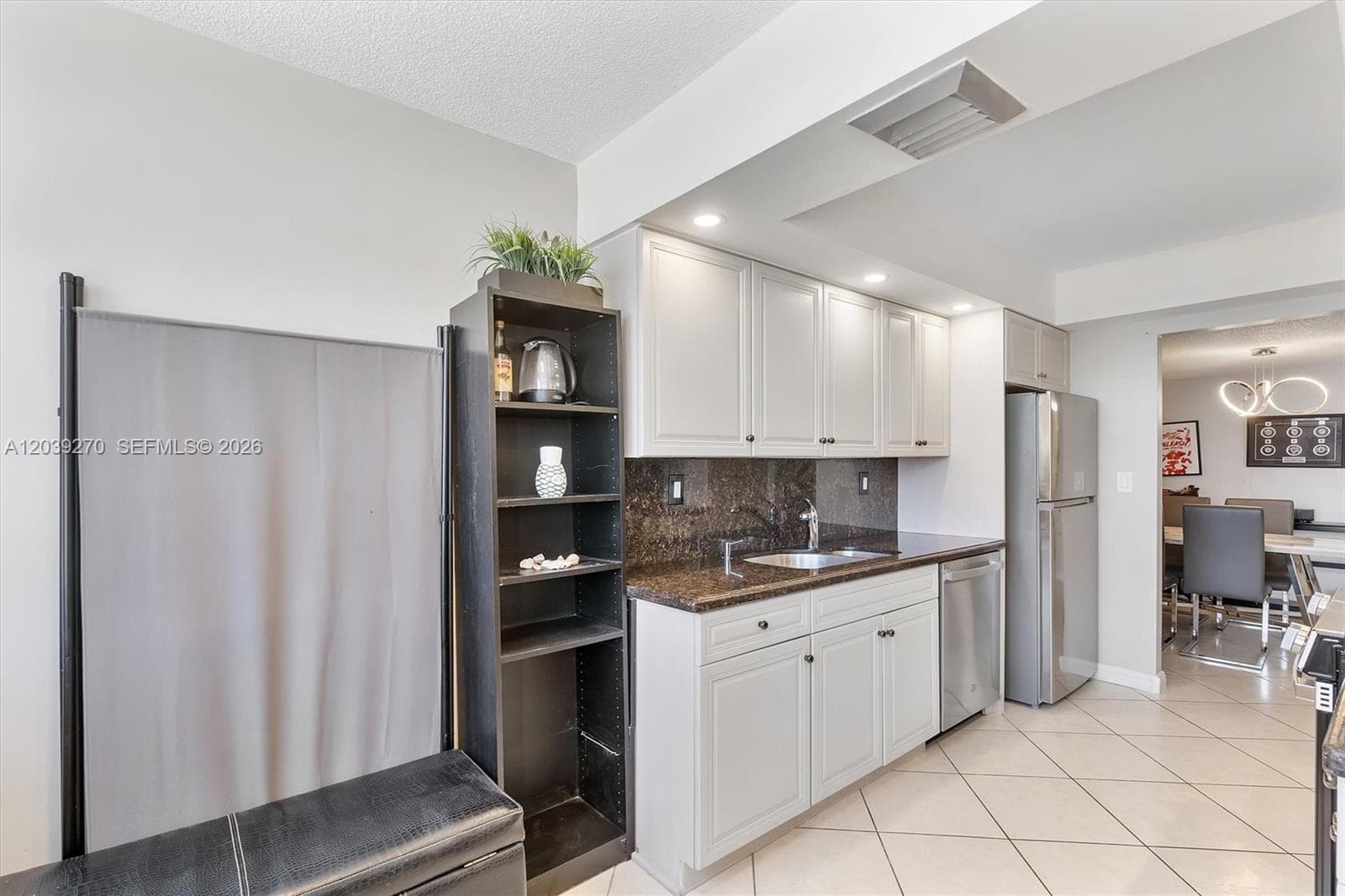 18031 Biscayne Blvd 1401 photo 17