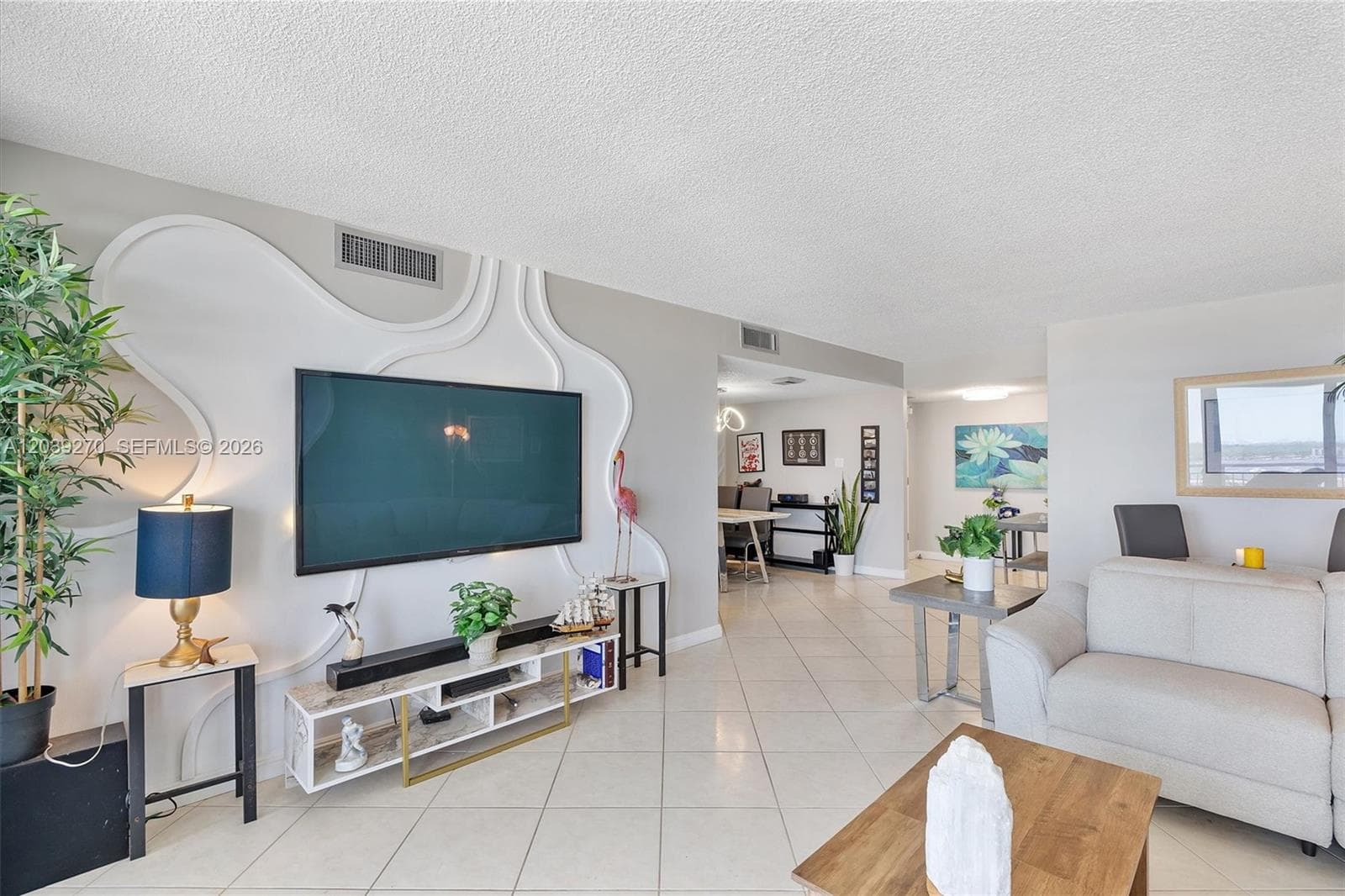 18031 Biscayne Blvd 1401 photo 7