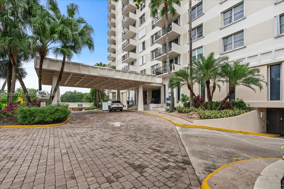 1900 S Ocean Blvd 11T photo 21