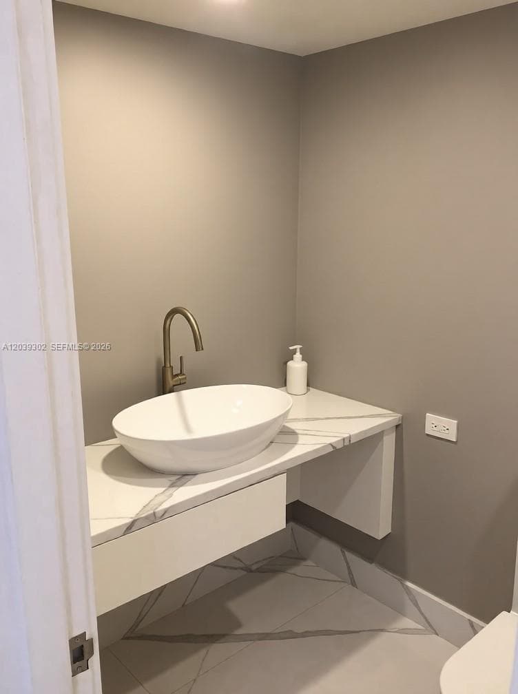 10180 W Bay Harbor Dr 0 photo 18