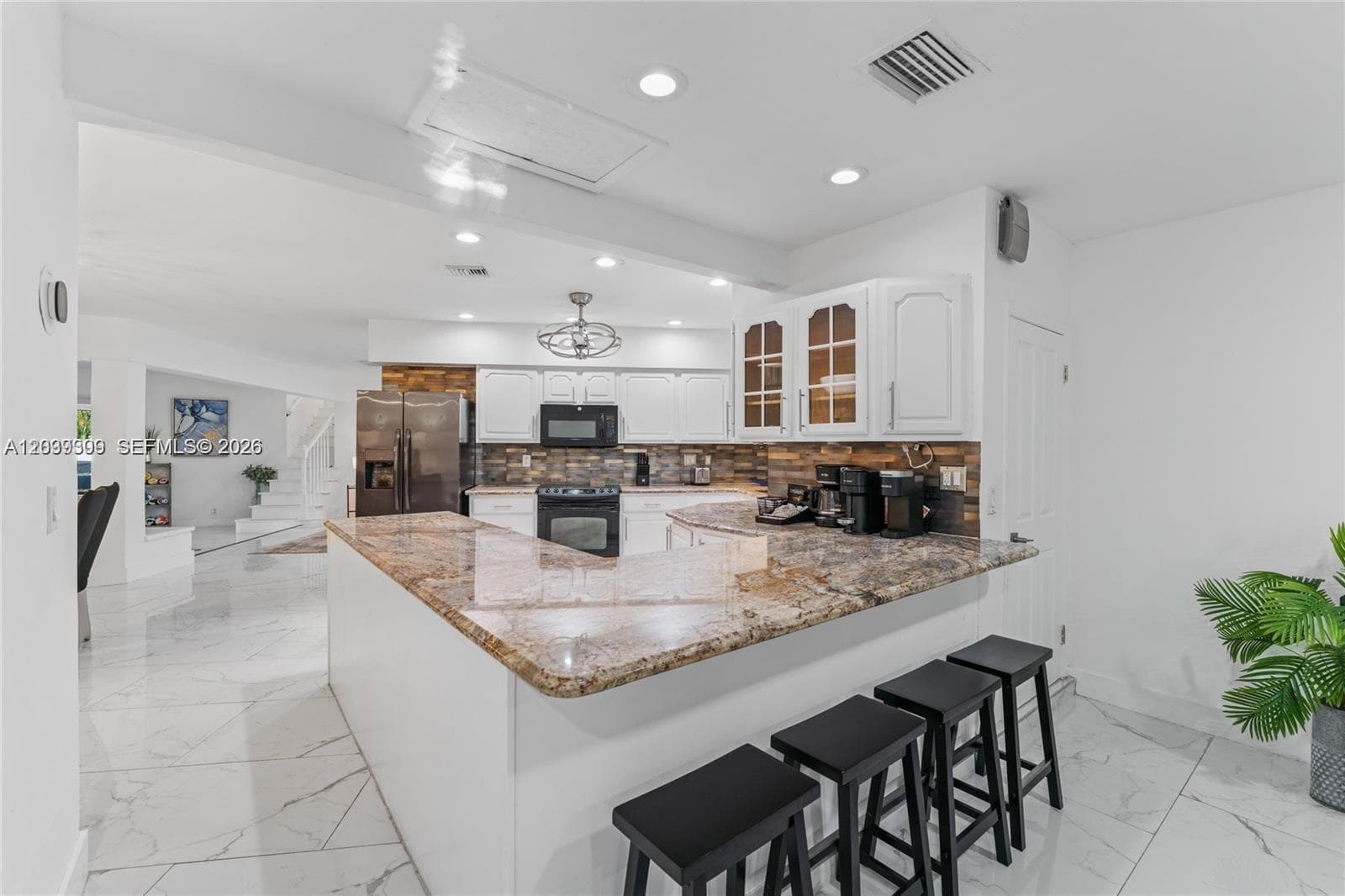 1809 Coral Gardens Dr photo 23