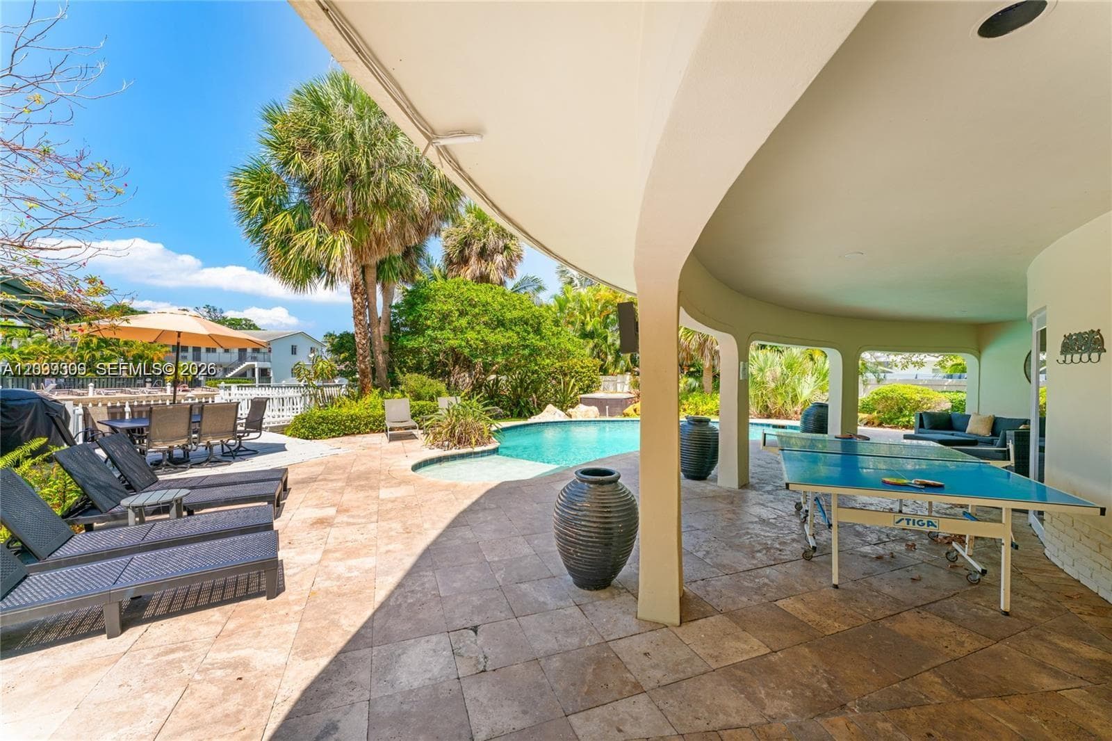 1809 Coral Gardens Dr photo 5