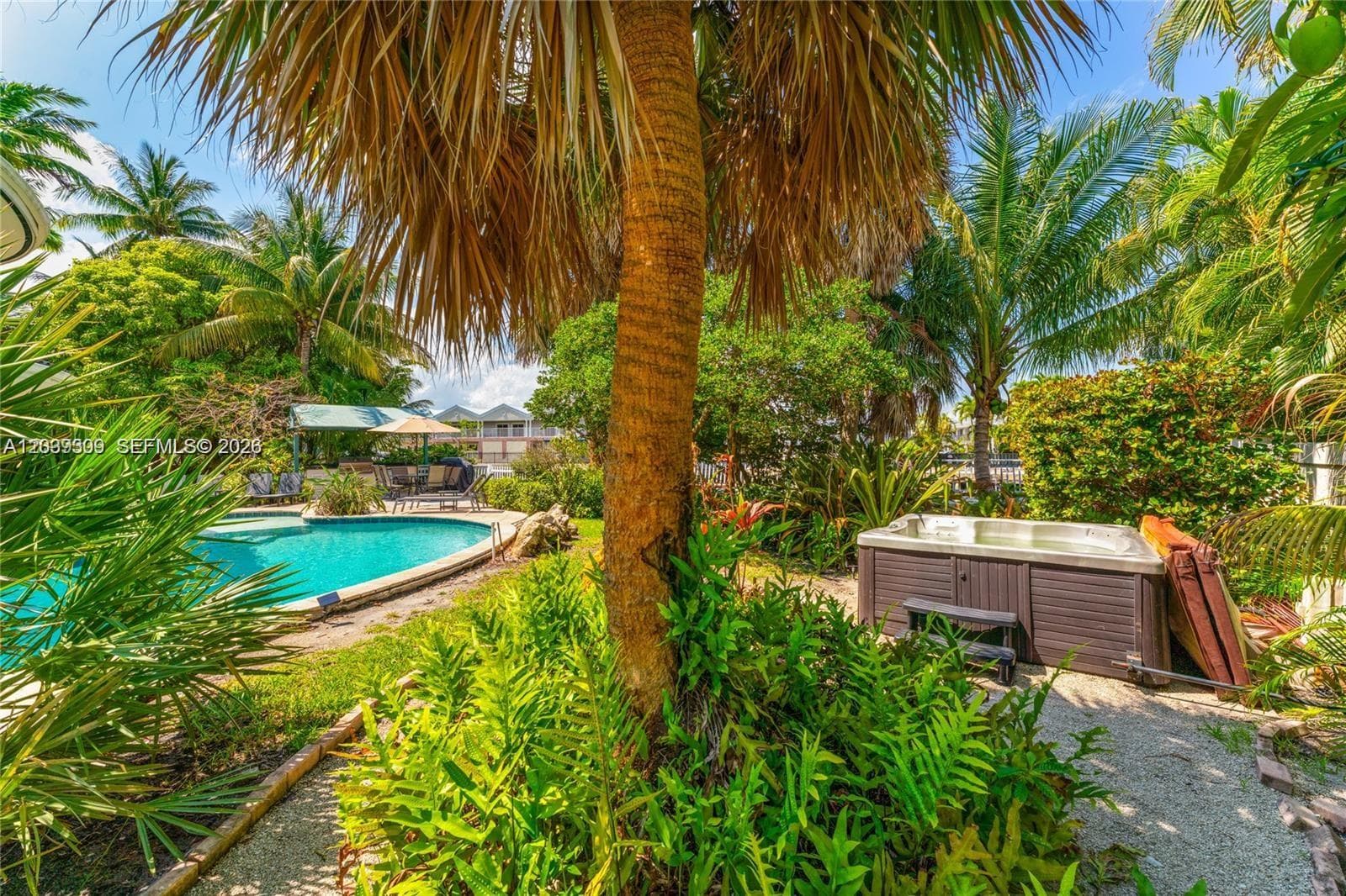 1809 Coral Gardens Dr photo 8