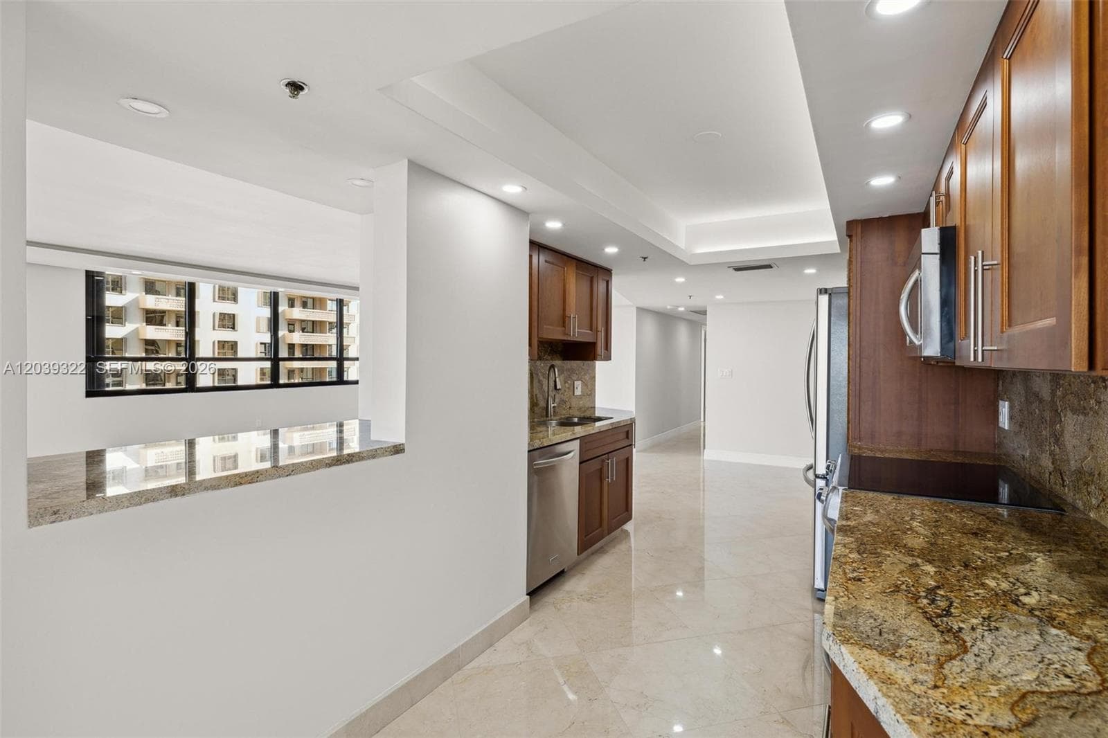 10175 Collins Ave 907 photo 6