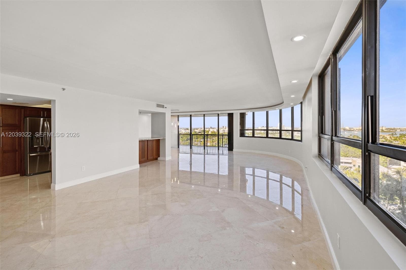 10175 Collins Ave 907 photo 12