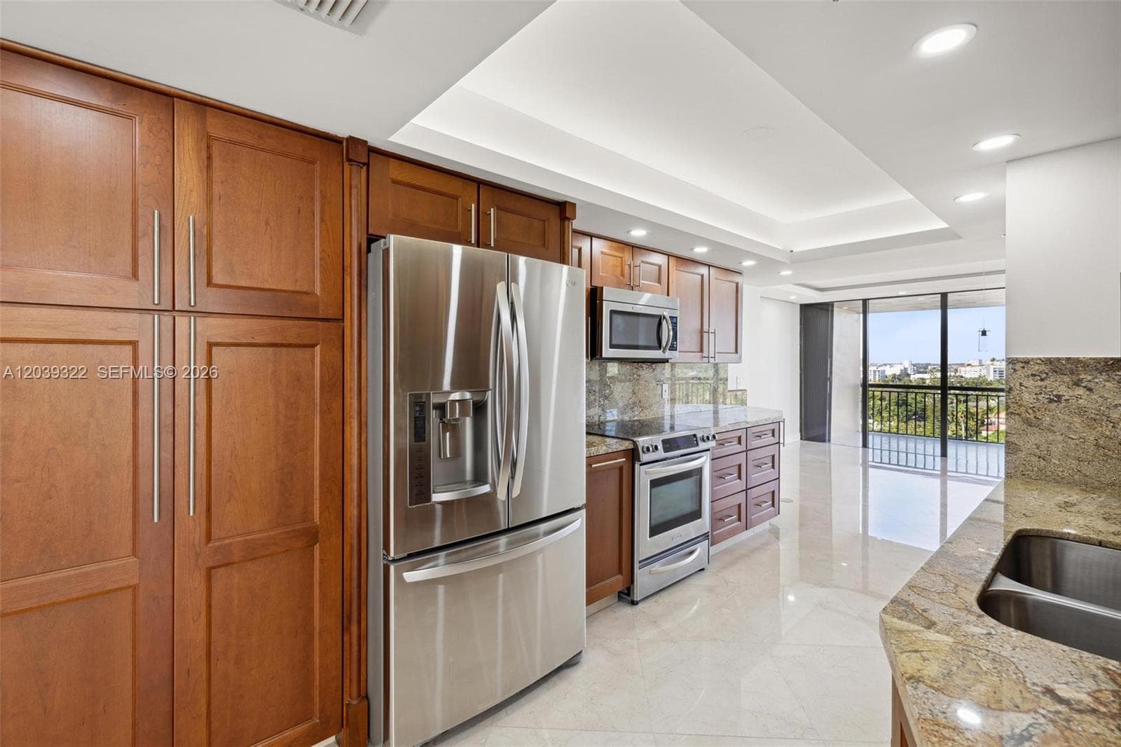 10175 Collins Ave 907 photo 9